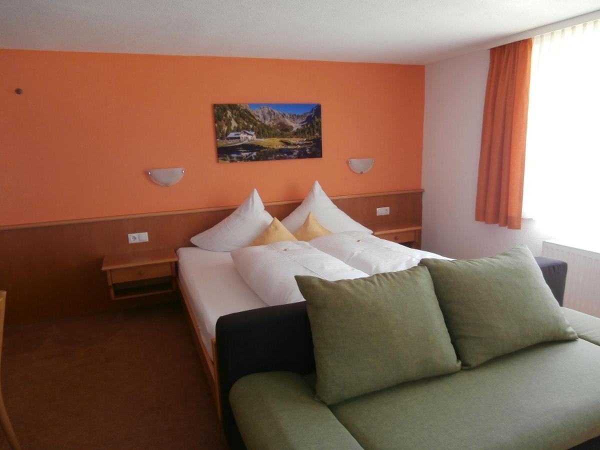 Hotel Haus Plankensteiner Kaunertal Esterno foto